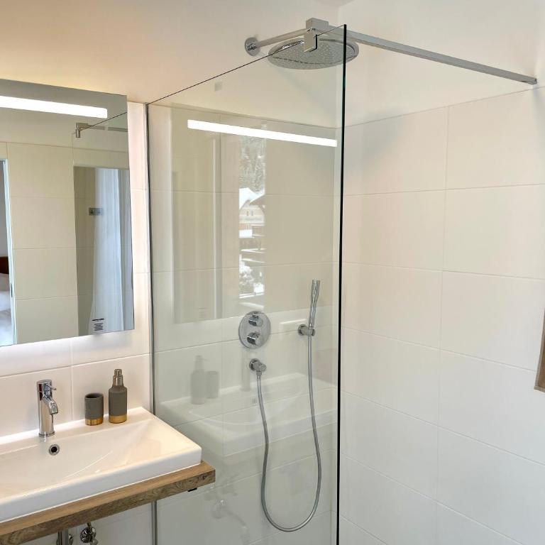 die Tauplitz Lodges - Alm Lodge A8 by AA Holiday Homes - Apartment mit Blick auf die Berge - 18