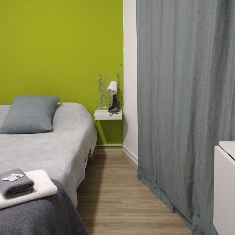 PENSION132 - Habitación Individual Económica - 4