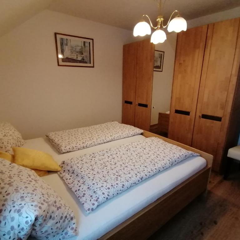 Ferienhof Kehlbauer - Apartment mit 2 Schlafzimmern und Balkon - 11