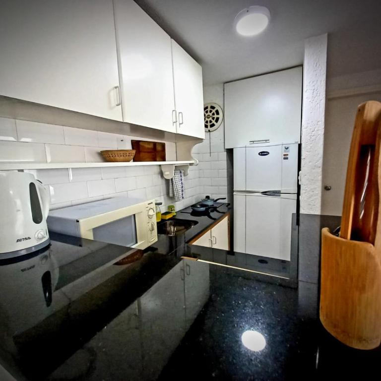 Punta del Este frente al mar, 2 ambientes en Playa Mansa Parada 9, Edificio Paracas - One-Bedroom Apartment - 18