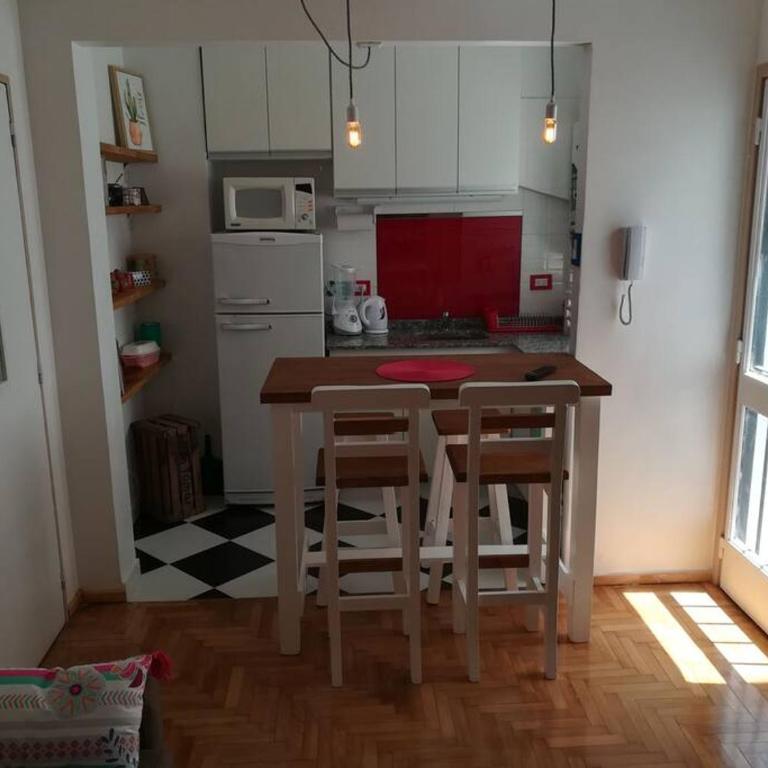 Súper cómodo y hermoso depto, lleno de luz y arte! - Two-Bedroom Apartment - 1