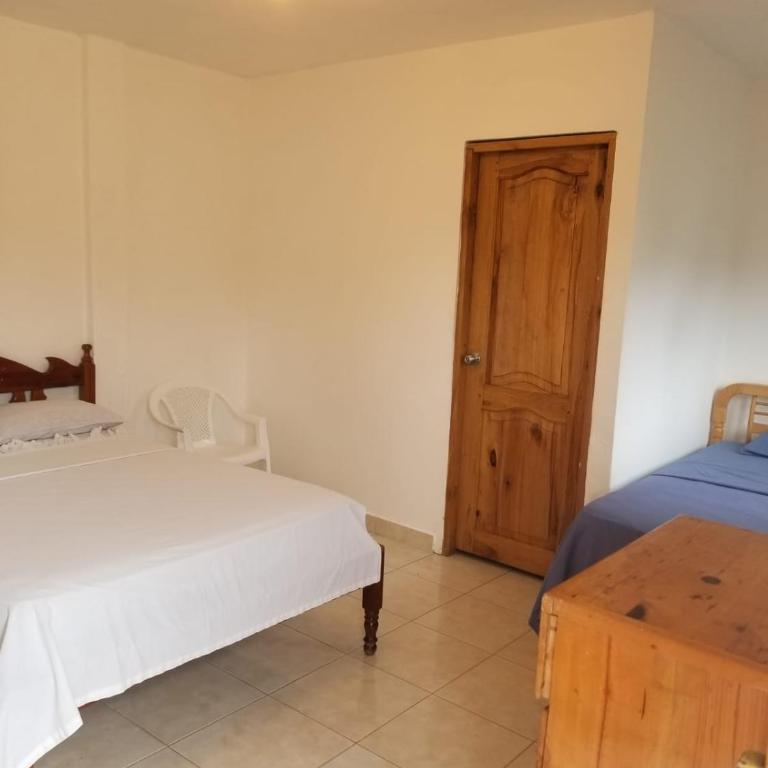 Montañita Garden Hostal - Deluxe Double Room - 4