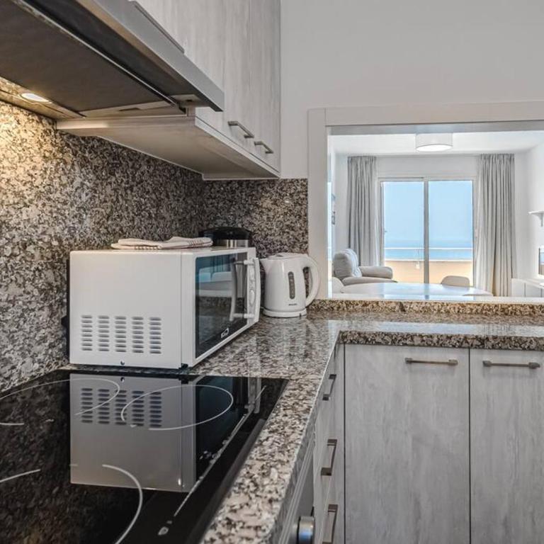 Amazing apartment with sea views and AC, PA06 - One-Bedroom Apartment - 53
