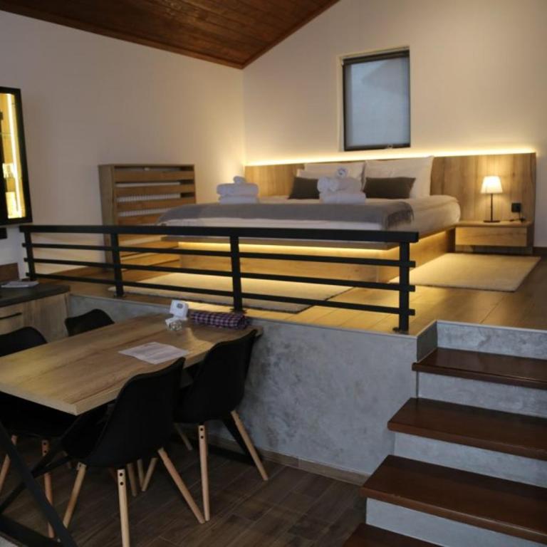 Golden Chalets - One-Bedroom Villa - 4