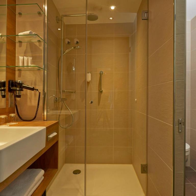 H4 Hotel München Messe - Deluxe Doppel-/Zweibettzimmer - 12