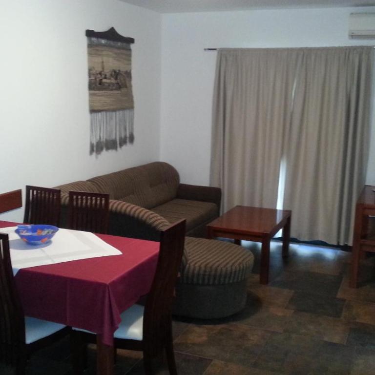 Lero Apartments - Two-Bedroom Apartment with Garden View - 1