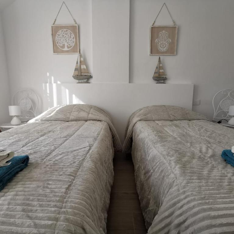 Villa Megila - Two-Bedroom House - 24