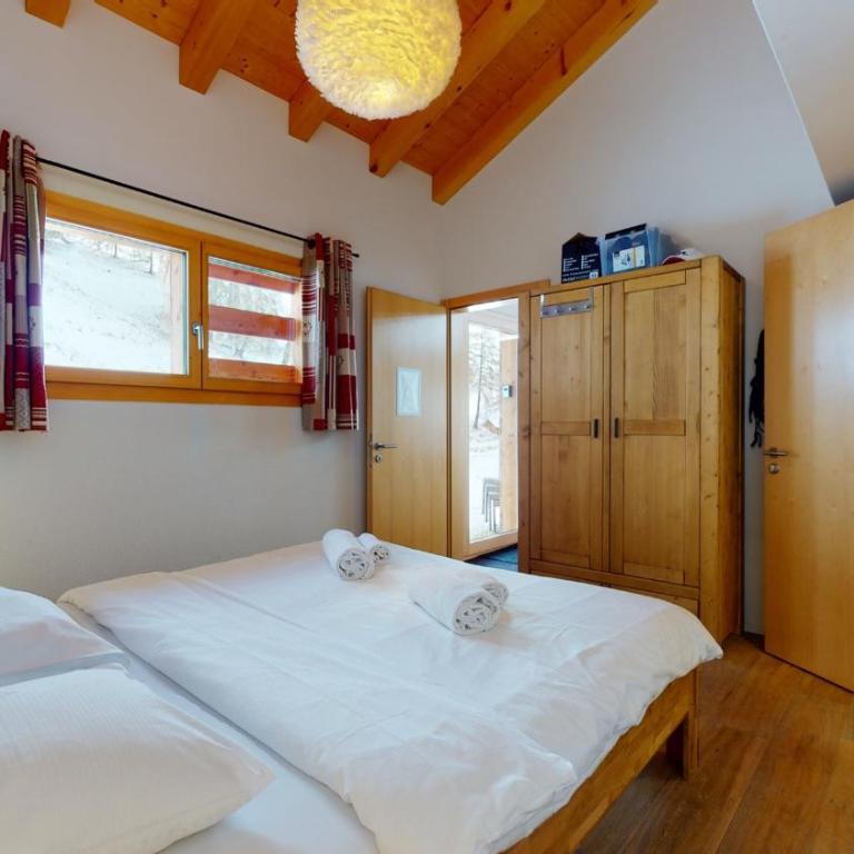 Modern chalet surrounded by nature in Vercorin - Chalet - 17