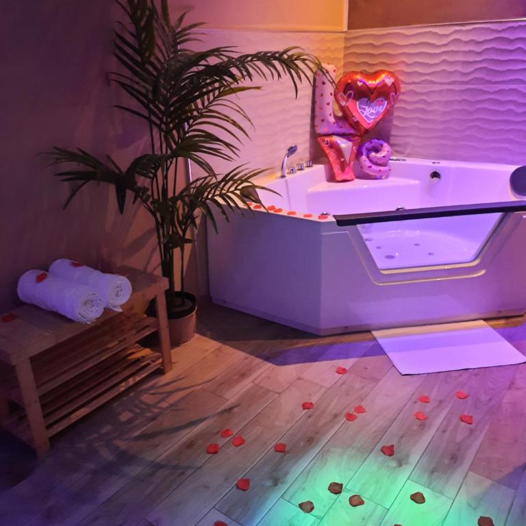 Suite Natura Bed&Beauty Spa - One-Bedroom Apartment with Spa Bath - 15