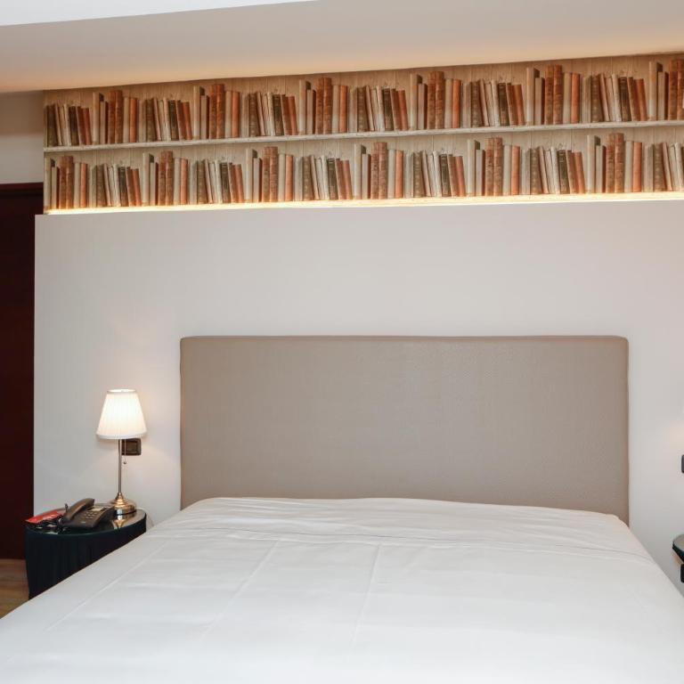 Hotel Lancaster - Triple Room - 2