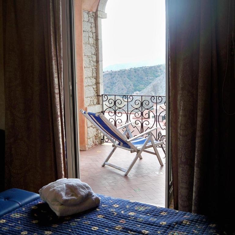 Taormina Park Hotel - Camera Tripla con Vista Mare - 5