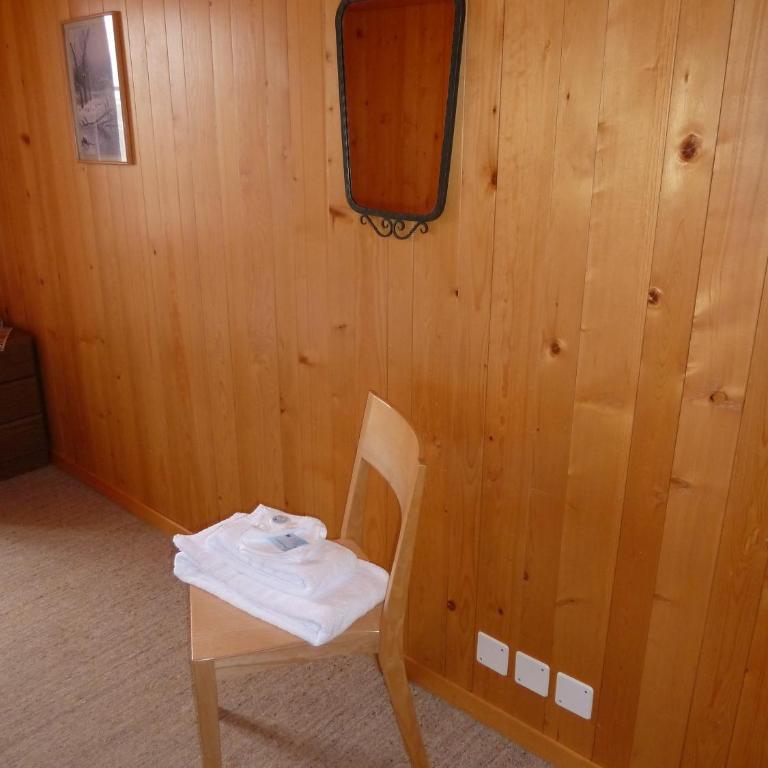 Berghaus Männlichen - Einzelzimmer mit Gemeinschaftsdusche und -WC - 1
