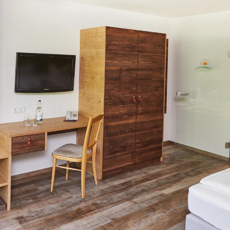 Wohlfühlhotel Frohsinn - Deluxe Doppelzimmer mit Balkon - 5
