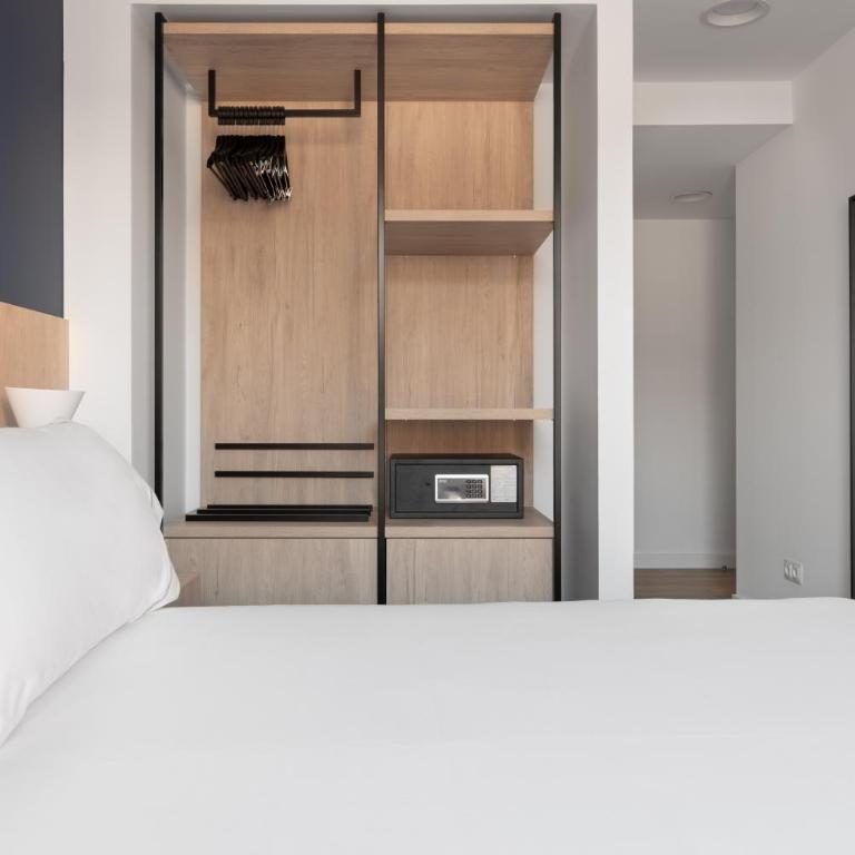 Dorma Vigo - Habitación Doble Deluxe con balcón - 1