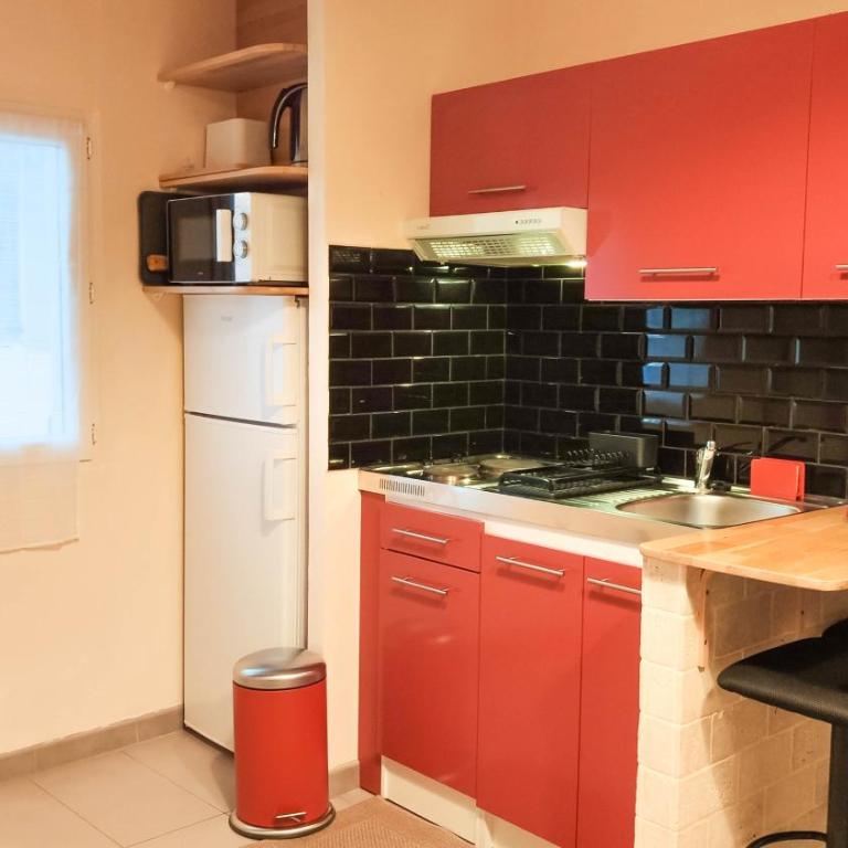VILLA REIALA Plan-de-Cuques - Studio Supérieur - 9