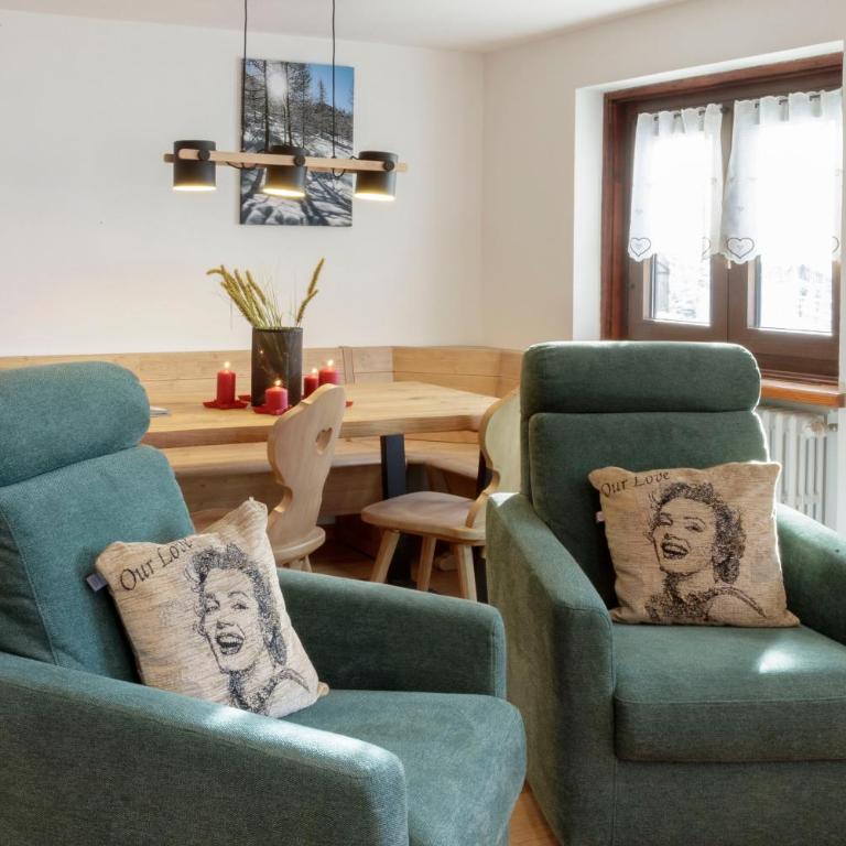 HelloChalet - Maison Mont Fleury- newly refurbished 50 mt center and ski bus stop - Appartamento - 1