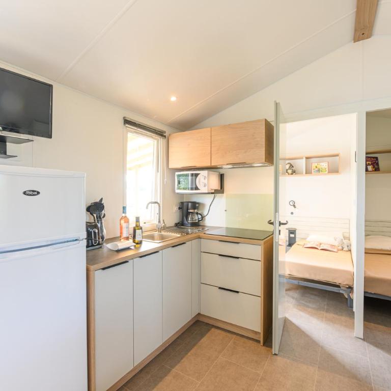 Camping Le Paradis - Cottage Prestige 3 Chambres - 6 Personnes - 2