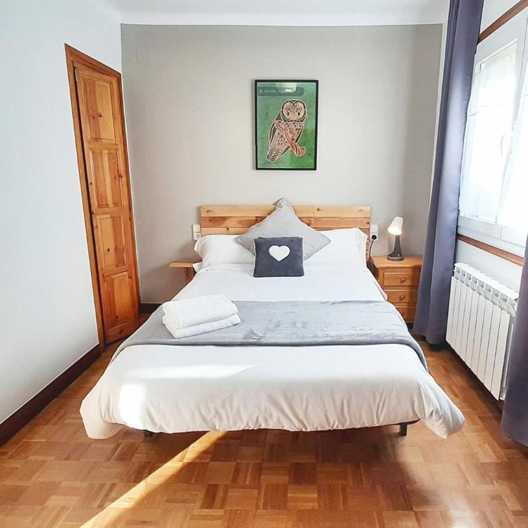 Hostal Fonda Prat - Camera Matrimoniale con Servizi Igienici in Comune - 2