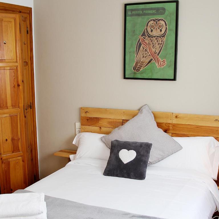 Hostal Fonda Prat - Camera Matrimoniale con Servizi Igienici in Comune - 3