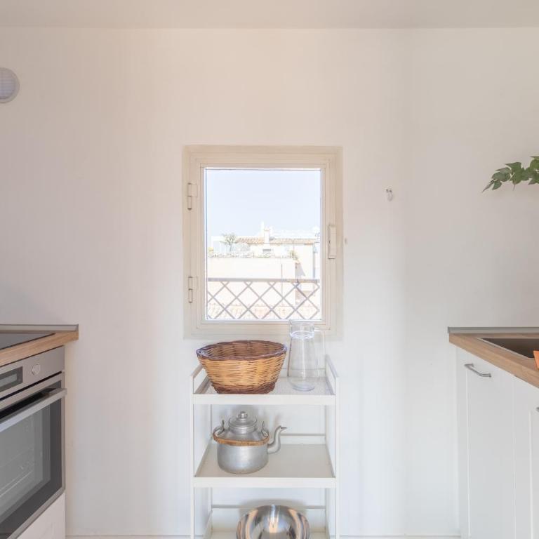 iFlat Penthouse overlooking Rome - Two-Bedroom Apartment - 24