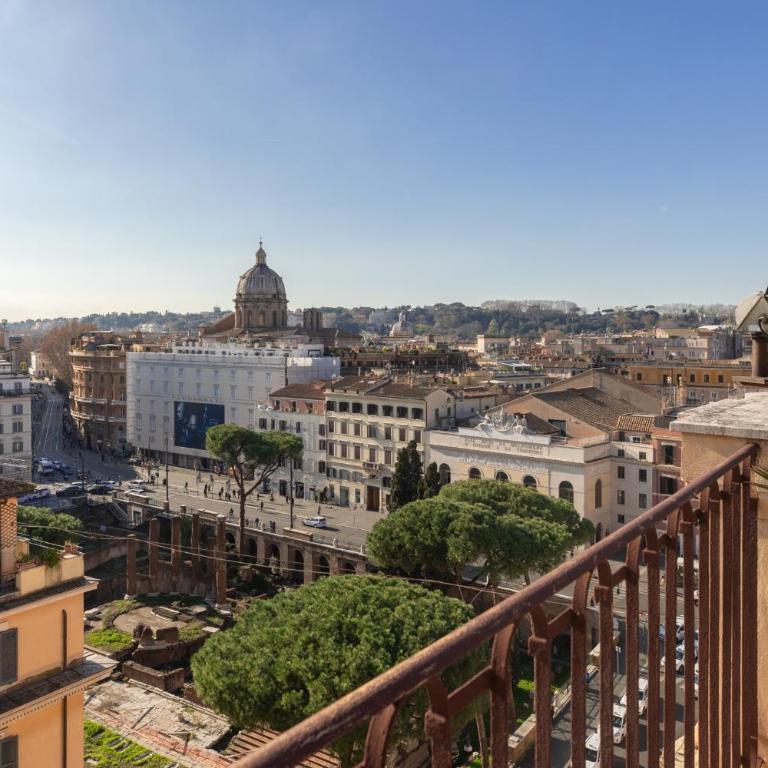 iFlat Penthouse overlooking Rome - Two-Bedroom Apartment - 26