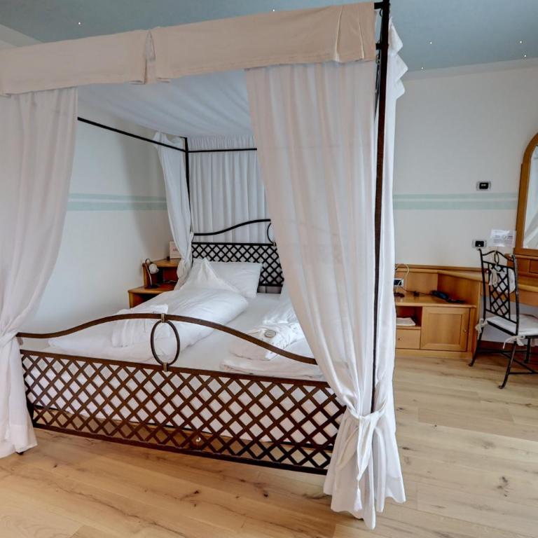 Leading Relax Hotel Maria - Junior Suite con Balcone - 2