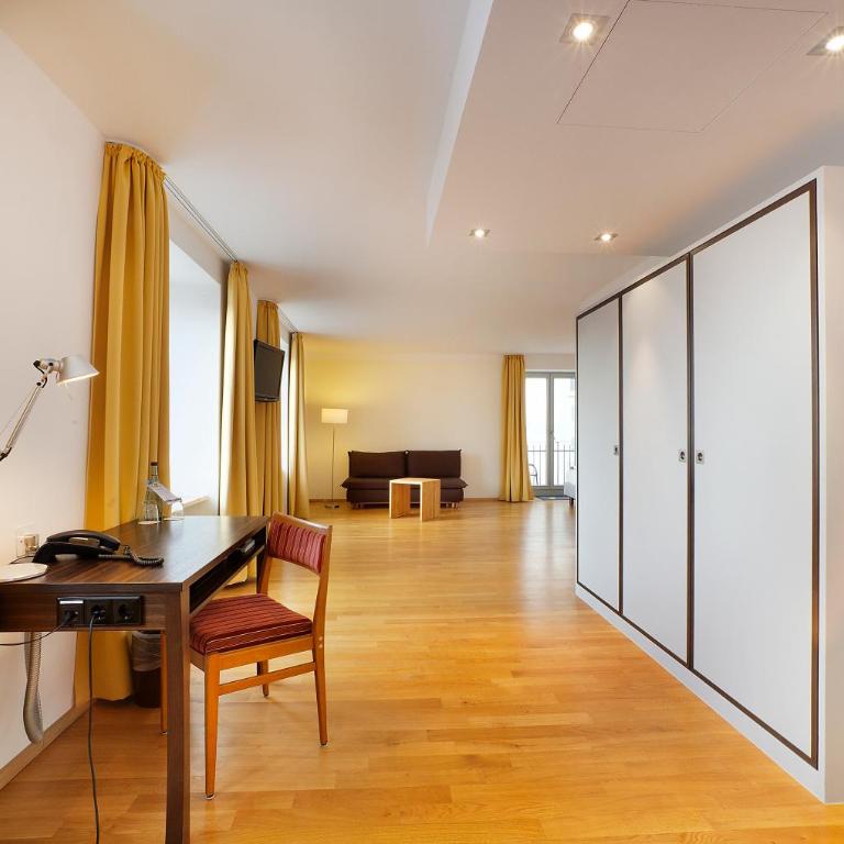 AKZENT Brauerei Hotel Hirsch - Junior Suite - 8