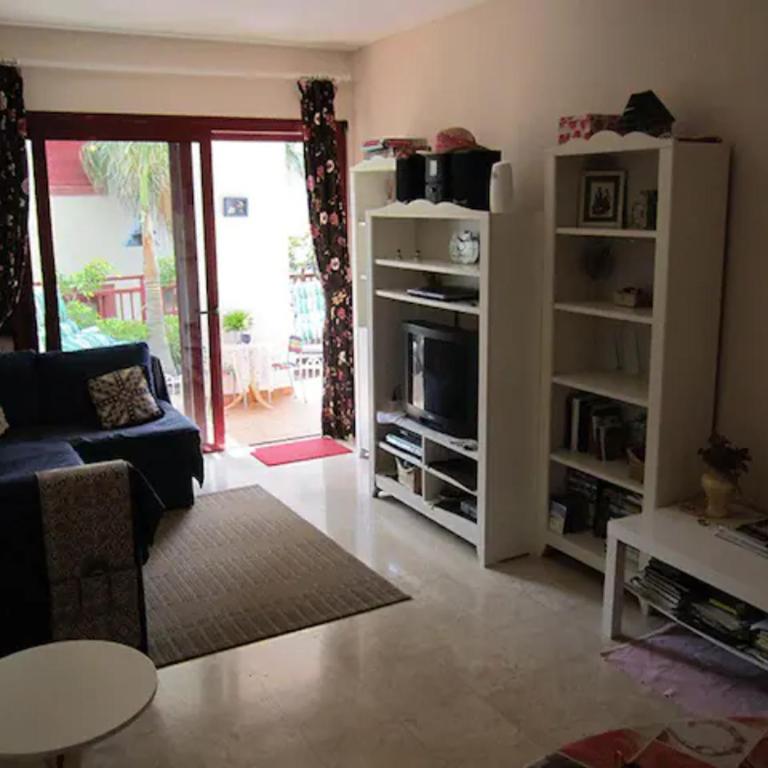 Lovely family apartment in high quality residence - One-Bedroom Apartment - 11