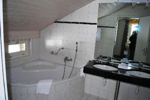 Hotel Rhonequelle - Doppelzimmer - 5