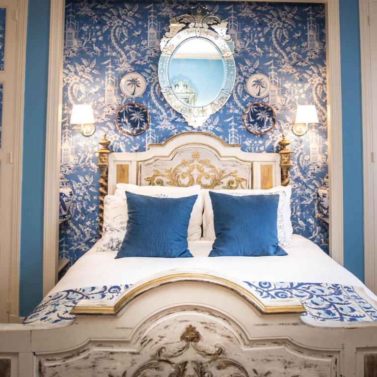 Carcassonne Bed and Breakfast du Palais - Chambre Lit King-Size - Vue sur Piscine - 1