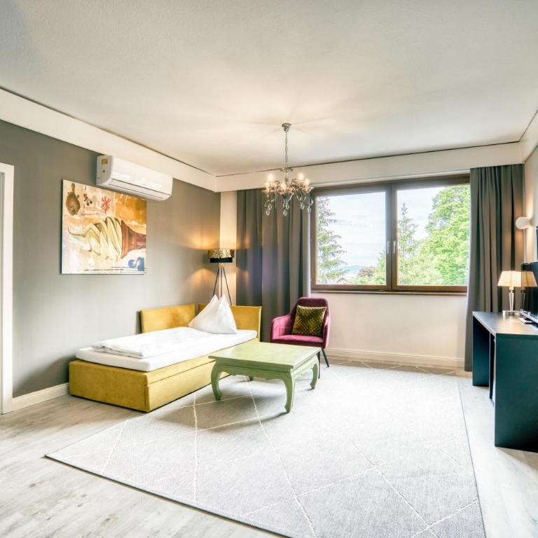 Hotel Parks - Familienzimmer mit Balkon - 3