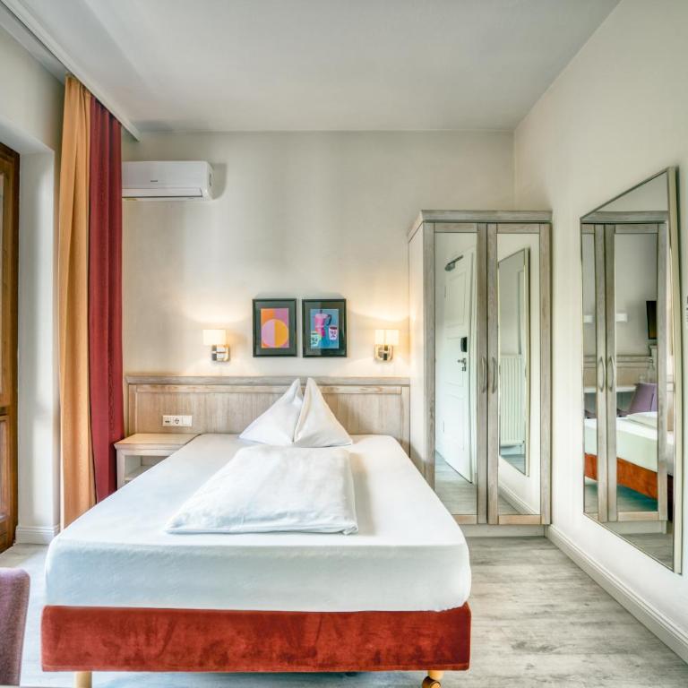 Hotel Parks - Einzelzimmer mit Balkon - 3