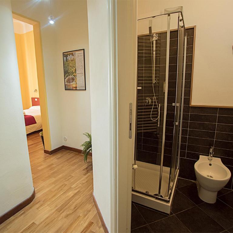 Residenza Viani Guest House - Camera Matrimoniale Standard - 12