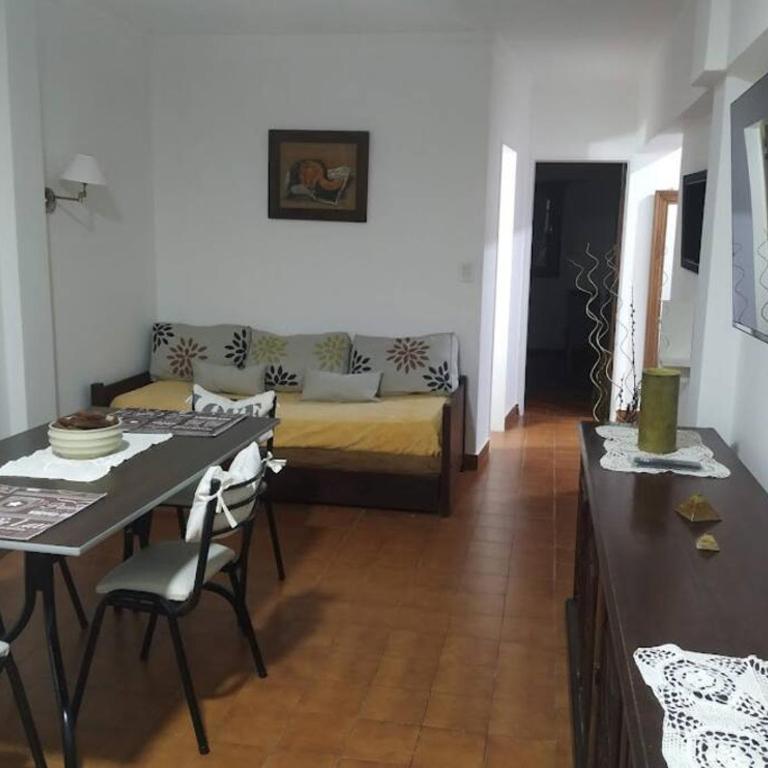 Amplio y Luminoso en zona Guemes - Apartamento de 1 dormitorio - 15
