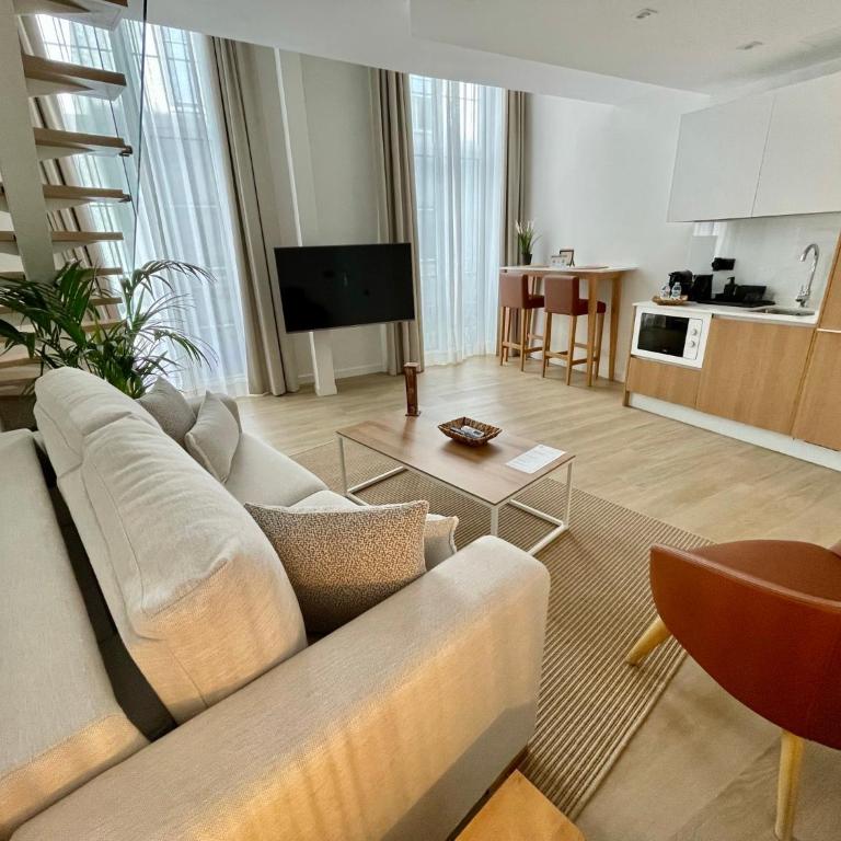 Hotel Emblemático Hi Suites - Suite Dúplex - 8