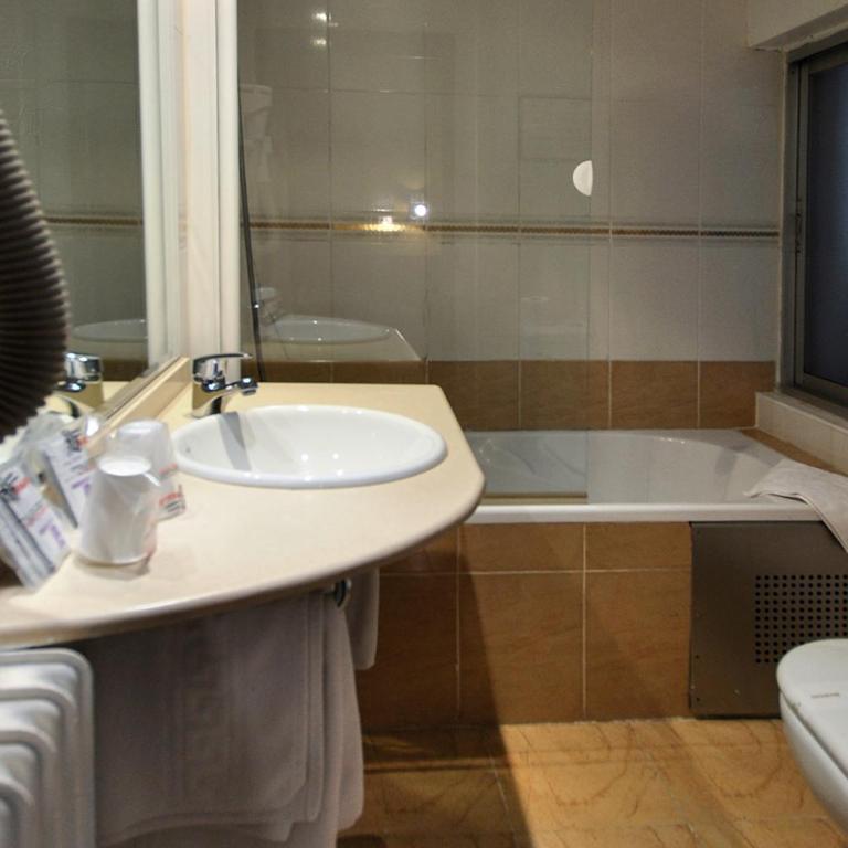 Hotel Aragón - Habitación Doble Económica - 1 o 2 camas - 11