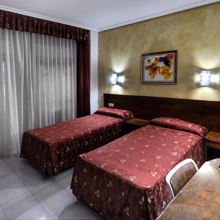Hotel Aragón - Habitación Doble Económica - 1 o 2 camas - 7