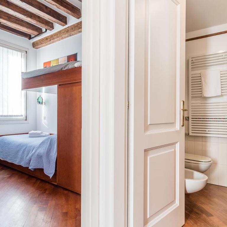 7 WINDOWS ON VENICE by LionHost - Appartamento con 2 Camere da Letto - 16