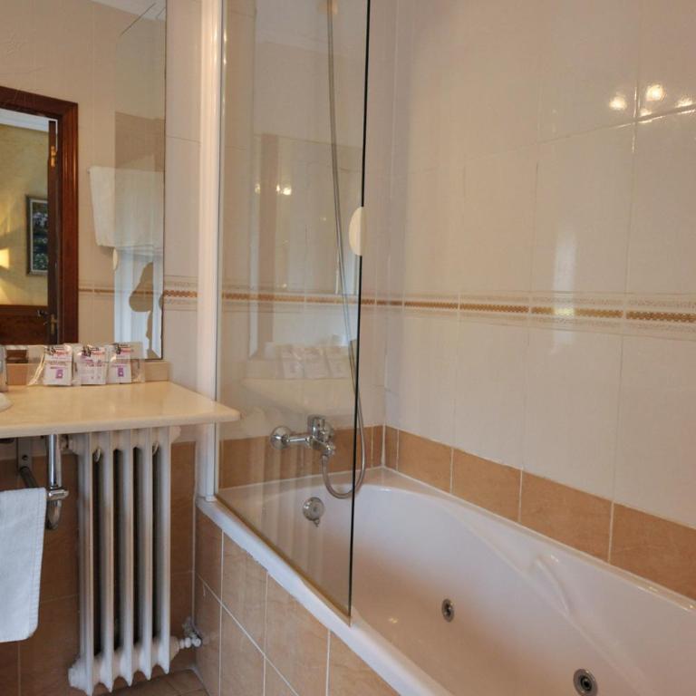 Hotel Aragón - Habitación Triple - 4