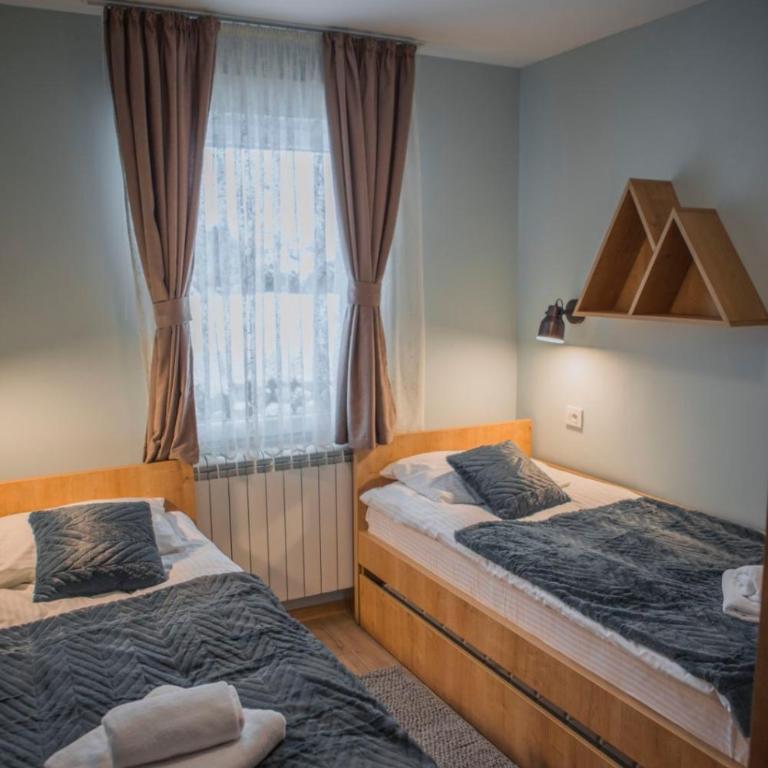 Mountain angels - Two-Bedroom House - 9