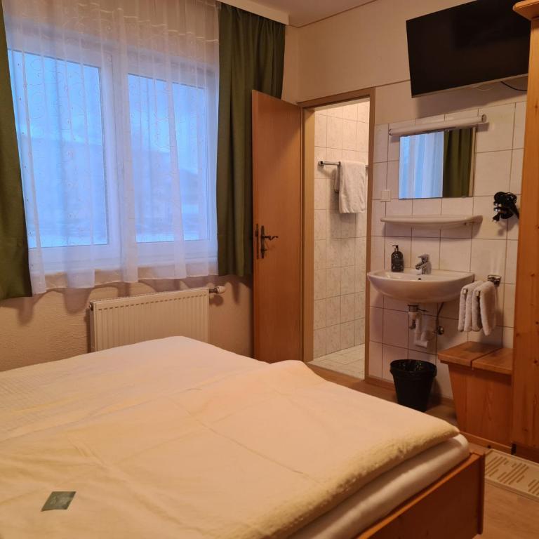 Frühstückspension Klein und Fein - Budget Doppelzimmer - 1