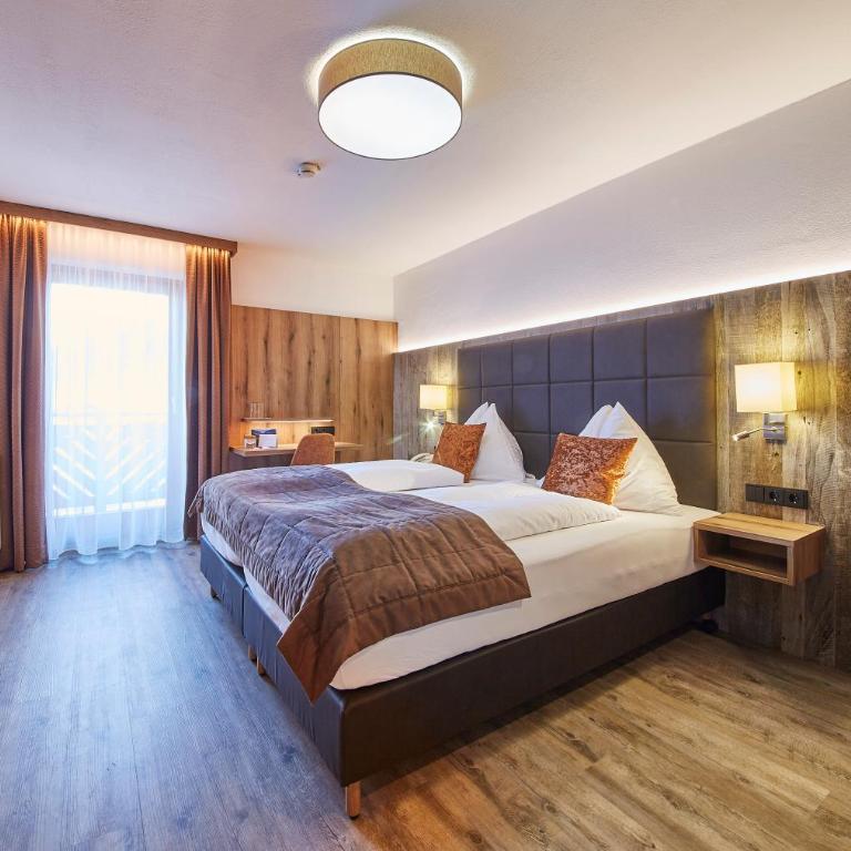 Hotel Römerhof - Comfort Doppelzimmer mit Balkon - 8