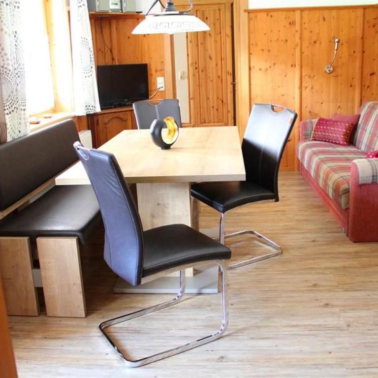 Utas Ferienhof - Apartment mit 2 Schlafzimmern und Dusche - 2