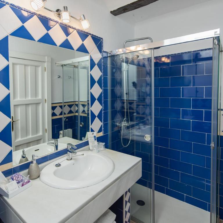Hotel Rosa De oro - Double Room with Alhambra Views - 9