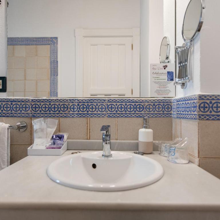 Hotel Rosa De oro - Standard Double Room - 3