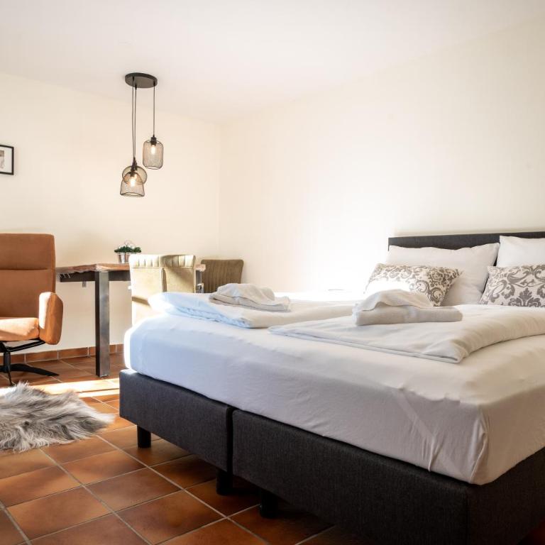 Landhaus Lodges Kaprun by we rent - Apartment mit Poolblick - 9
