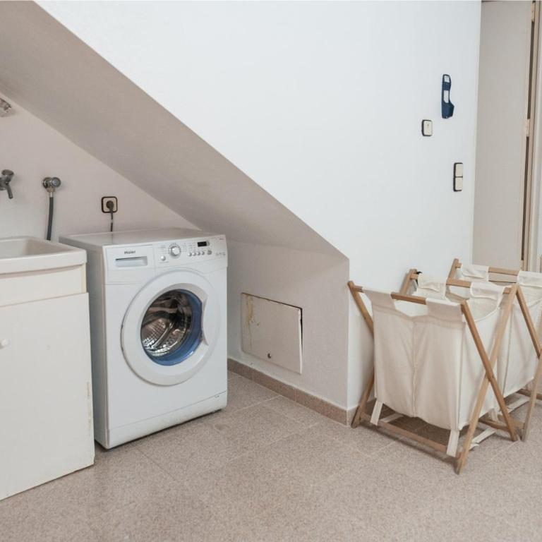 Can Barret - Three-Bedroom House - 22