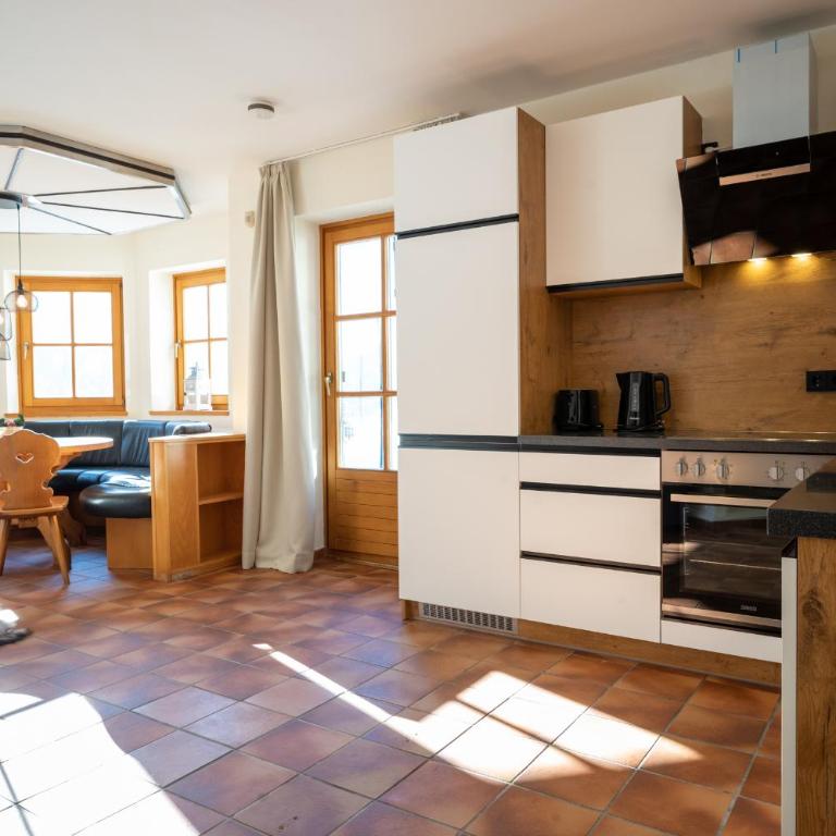 Landhaus Lodges Kaprun by we rent - Apartment mit Gartenblick - 8
