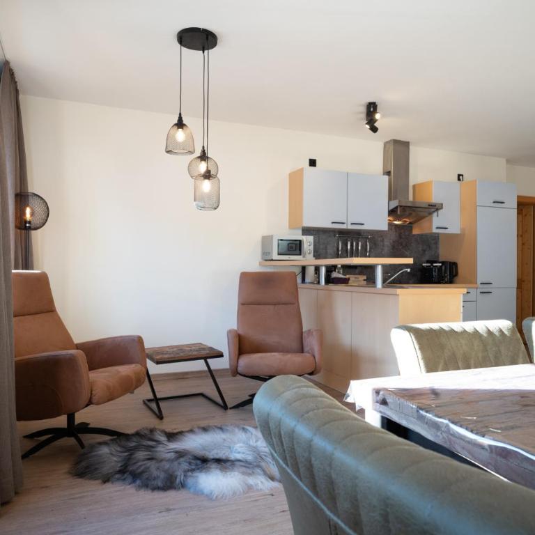 Landhaus Lodges Kaprun by we rent - Apartment mit Blick auf die Berge - 13