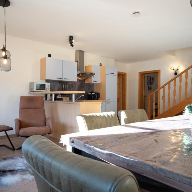 Landhaus Lodges Kaprun by we rent - Apartment mit Balkon - 14